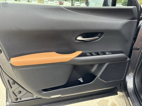 Used 2022 Lexus UX 250h w/ Premium Package image 13