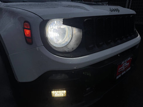 Used 2017 Jeep Renegade Sport w/ Power & Air Group image 16
