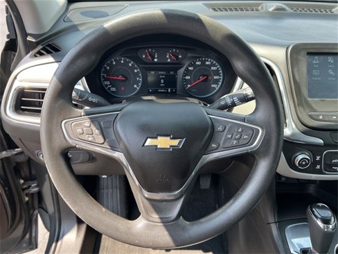 Used 2018 Chevrolet Equinox LS image 11