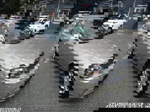 Used 2004 Lincoln LS image 1