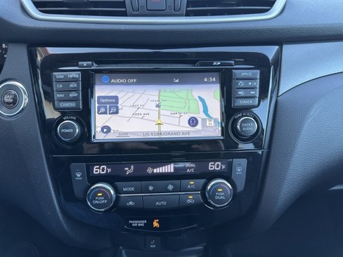 Used 2016 Nissan Rogue SL w/ SL Premium Package image 23