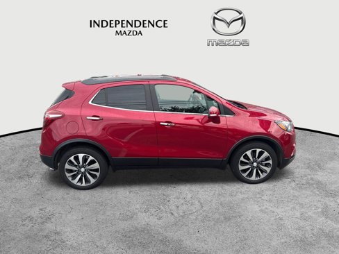 Used 2019 Buick Encore Essence image 2