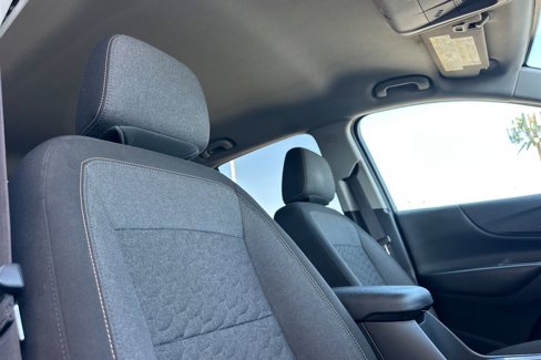 Used 2018 Chevrolet Equinox LT image 22
