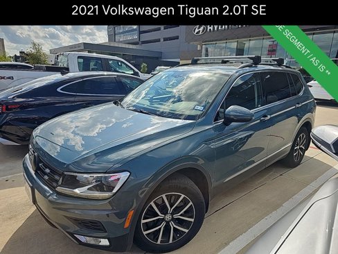 Used 2021 Volkswagen Tiguan SE w/ Panoramic Sunroof Package image 1