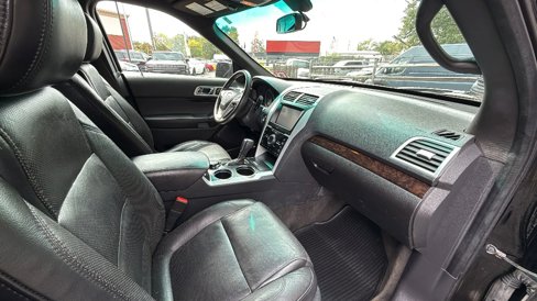 Used 2012 Ford Explorer Limited image 32