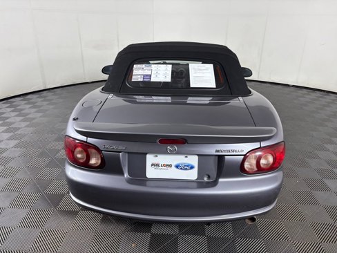 Used 2004 MAZDA MX-5 Miata MAZDASPEED w/ Grand Touring Pkg image 6