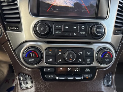 Used 2015 Chevrolet Suburban LTZ image 31