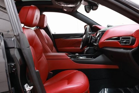 Used 2021 Maserati Levante S image 15