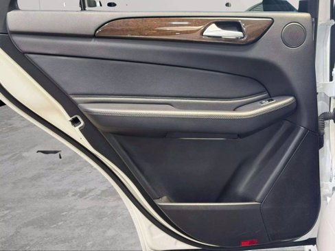 Used 2017 Mercedes-Benz GLE 350 image 40