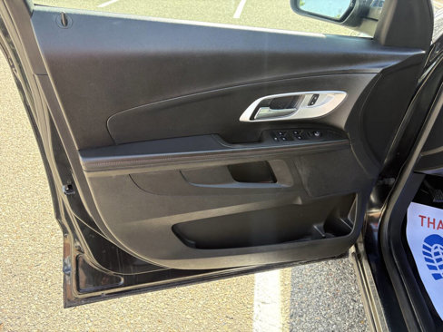 Used 2015 Chevrolet Equinox LT w/ Driver Convenience Package image 26