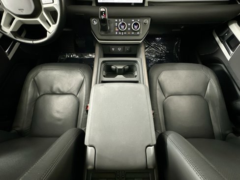 Certified 2023 Land Rover Defender 110 X-Dynamic SE image 23