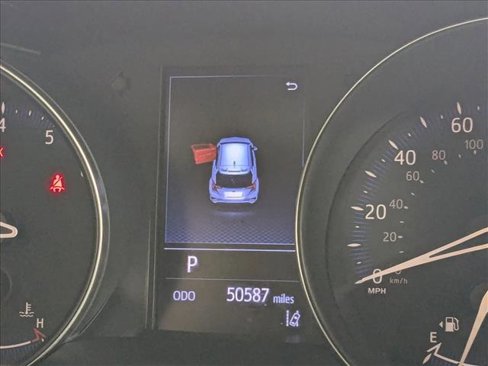 Used 2020 Toyota C-HR LE image 10