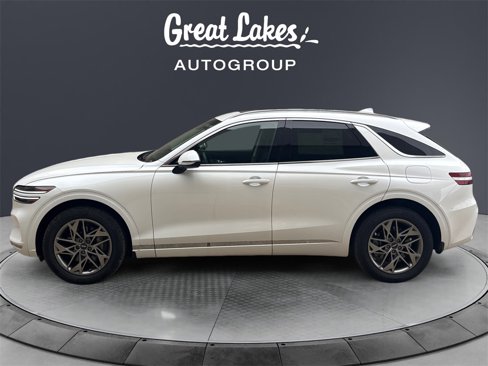 Used 2025 Genesis GV70 2.5T w/ Select Package image 2