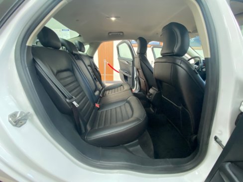 Used 2017 Ford Fusion Energi SE image 12