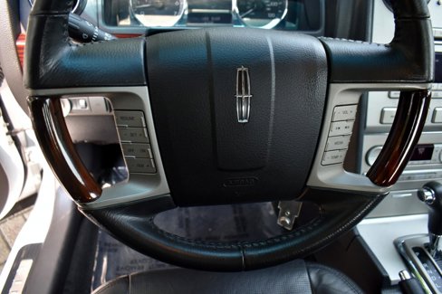 Used 2006 Lincoln Zephyr image 17
