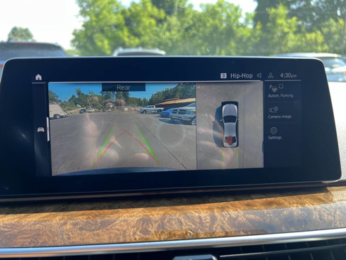 Used 2020 BMW 530i xDrive w/ Premium Package image 18