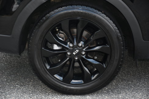 Used 2020 Kia Sorento S image 21
