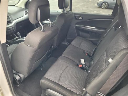 Used 2020 Dodge Journey SE image 11
