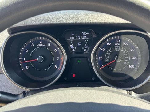 Used 2013 Hyundai Elantra GLS image 29