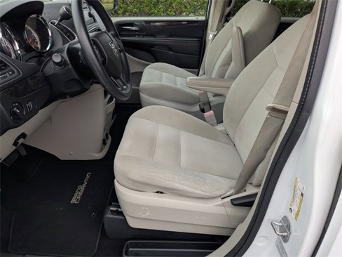 Used 2016 Dodge Grand Caravan SE w/ Quick Order Package 29E SE image 15