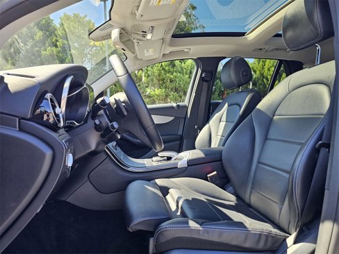 Used 2019 Mercedes-Benz GLC 300 image 14