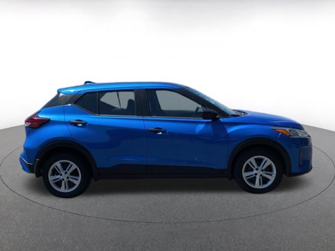 Used 2024 Nissan Kicks S image 16