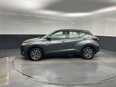Used 2022 Nissan Kicks SV image 6