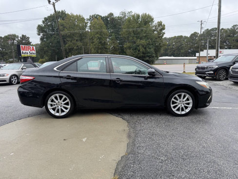 Used 2015 Toyota Camry XSE image 7