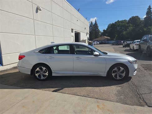 Used 2020 Honda Accord EX-L image 9