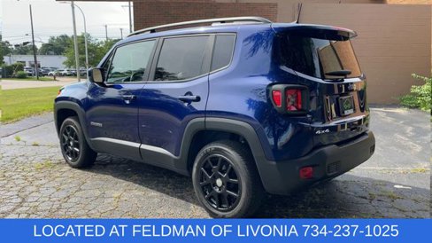 Used 2019 Jeep Renegade Latitude w/ Cold Weather Group image 6