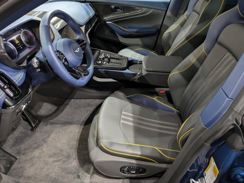 New 2025 Aston Martin DBX 707 image 3