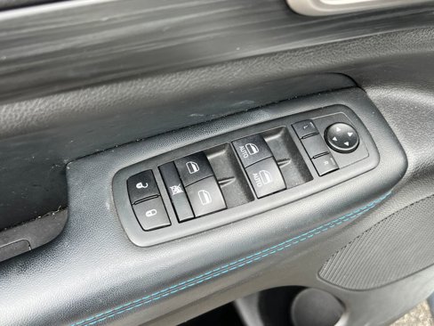 Used 2020 Jeep Grand Cherokee Laredo image 17