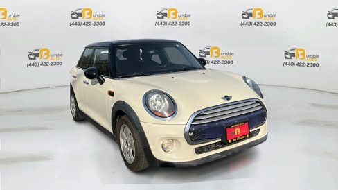 Used 2015 MINI Cooper 4-Door Hardtop image 3