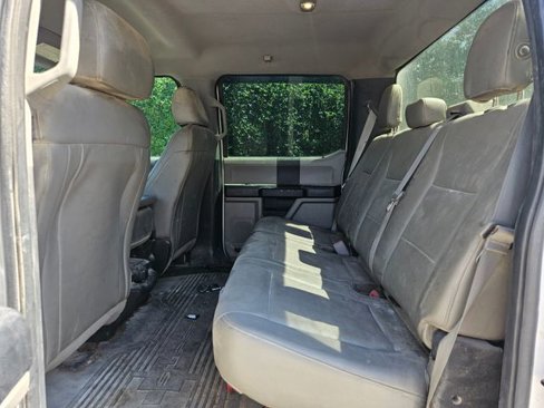 Used 2017 Ford F250 XL w/ Power Equipment Group image 7