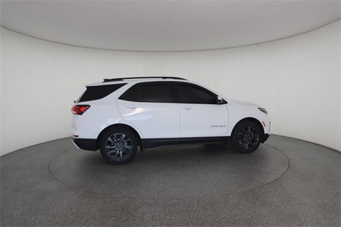 Used 2022 Chevrolet Equinox RS w/ Infotainment Package image 22