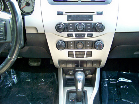 Used 2009 Ford Focus SES image 21