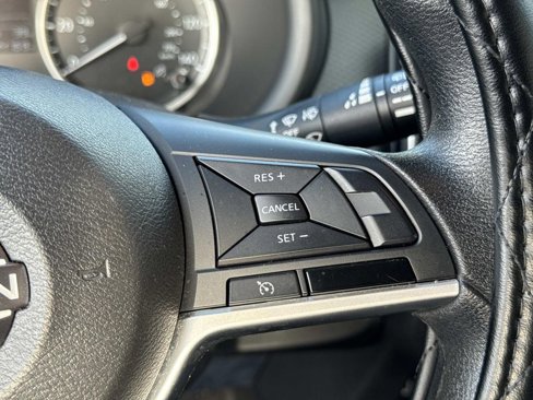 Used 2022 Nissan Kicks S image 22