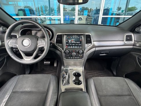 Used 2018 Jeep Grand Cherokee Altitude image 4