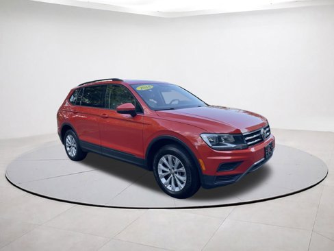 Used 2018 Volkswagen Tiguan S image 1