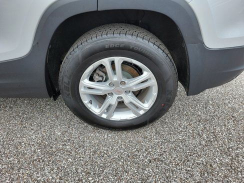 Used 2021 GMC Terrain SLE image 8