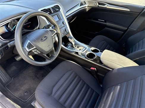 Used 2014 Ford Fusion SE image 4