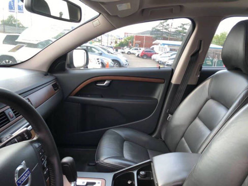 Used 2010 Volvo XC70 3.2 image 15