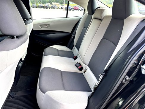 Used 2023 Toyota Corolla LE image 23