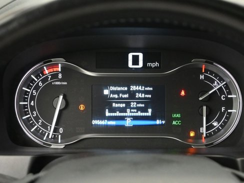 Used 2018 Honda Pilot Touring image 13