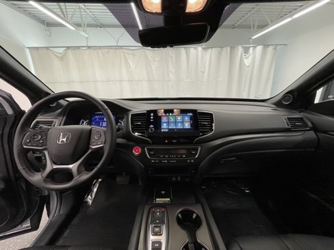 Used 2024 Honda Passport TrailSport image 13