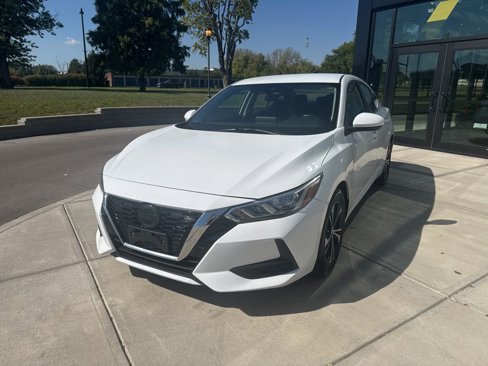 Used 2022 Nissan Sentra SV image 1