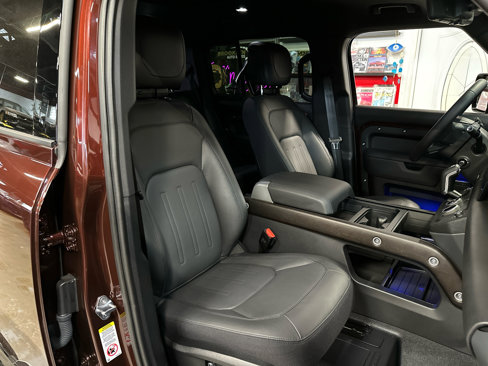 Used 2023 Land Rover Defender 130 X image 19