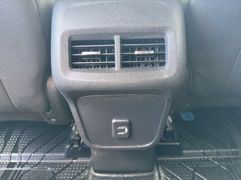 Used 2021 Chevrolet Equinox LS w/ LS Convenience Package image 33