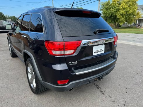 Used 2011 Jeep Grand Cherokee Limited w/ Luxury Group II image 10