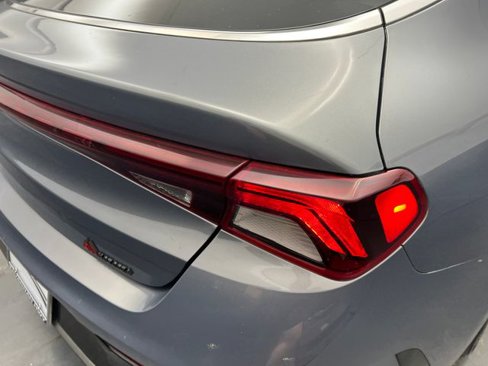 Used 2022 Kia K5 LXS image 19